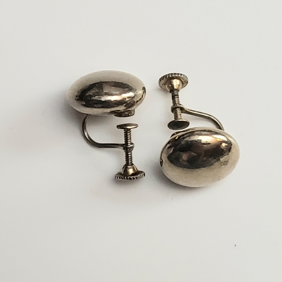 Silver Button Screw Back Earrrings Vintage - Picture 3 of 7